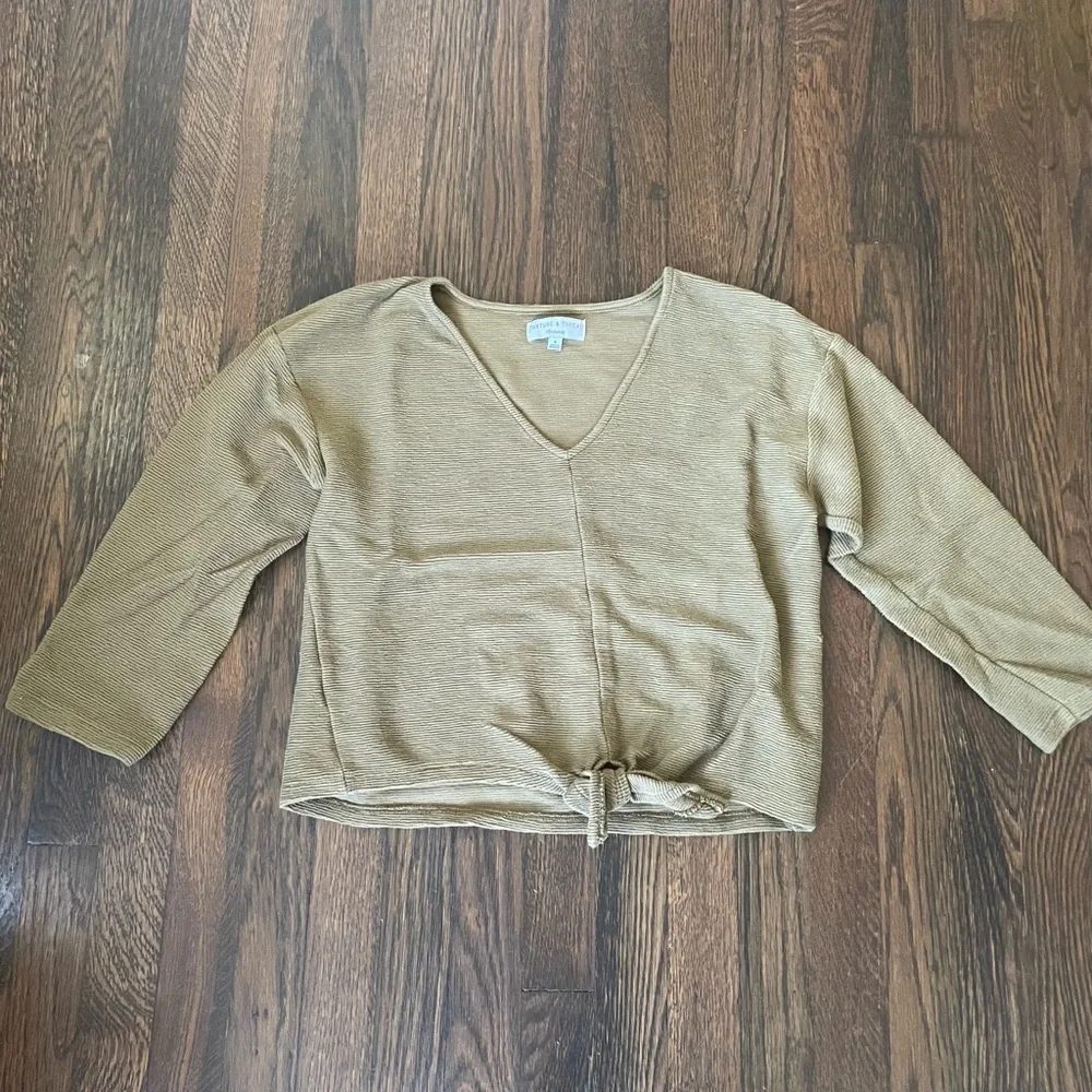Madewell texture and thread v neck light green top
